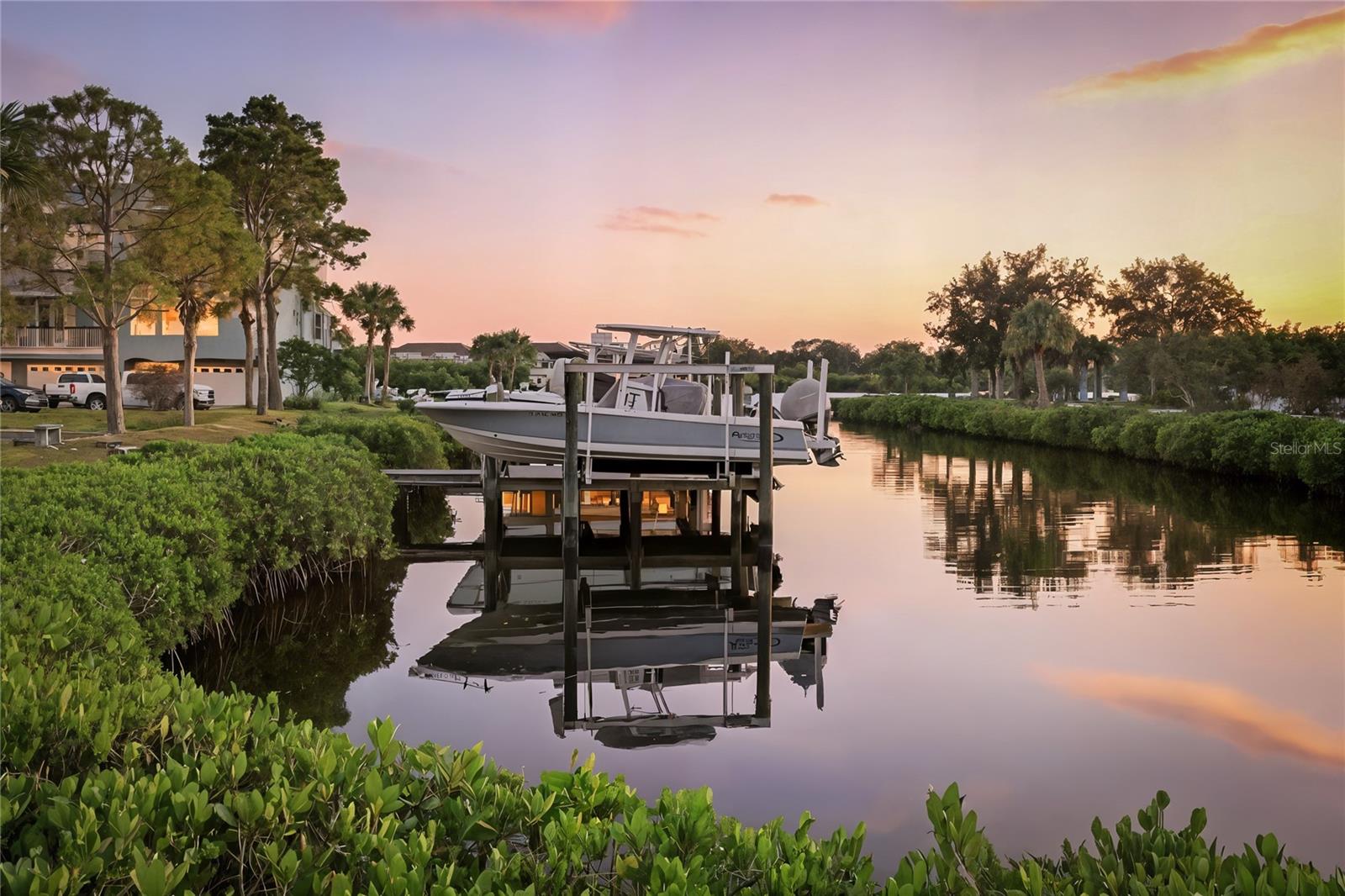 ANCLOTE POINT TWNHMS - Residential