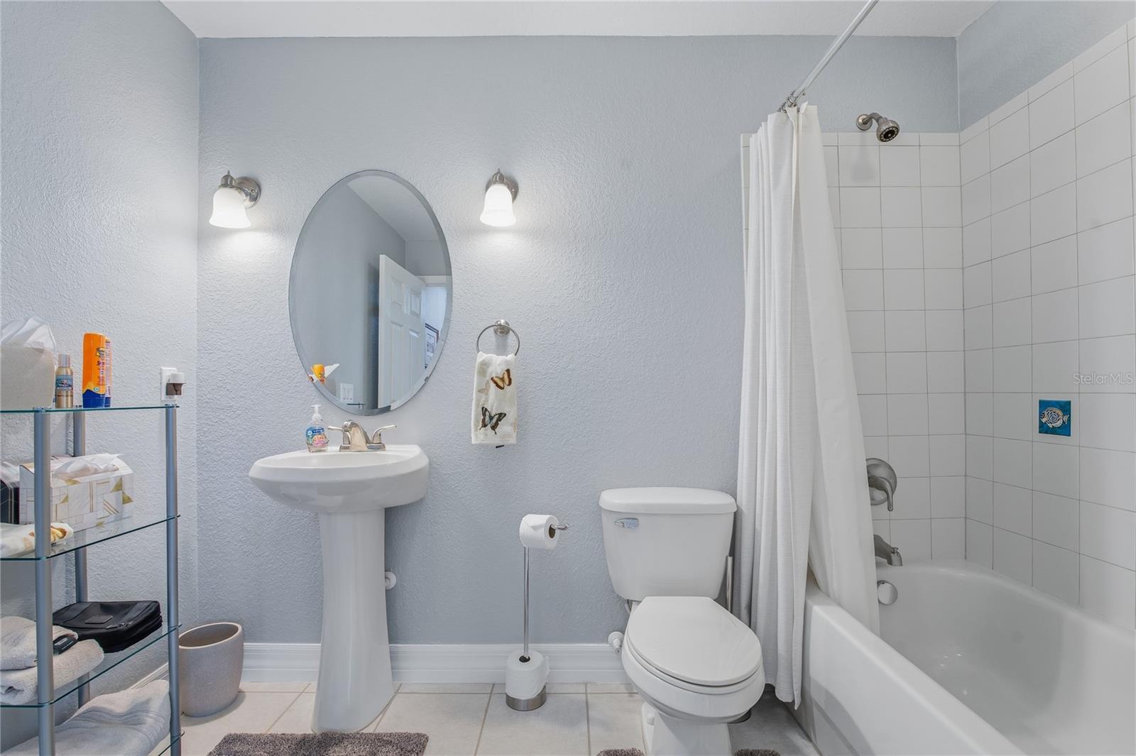 ANCLOTE POINT TWNHMS - Residential