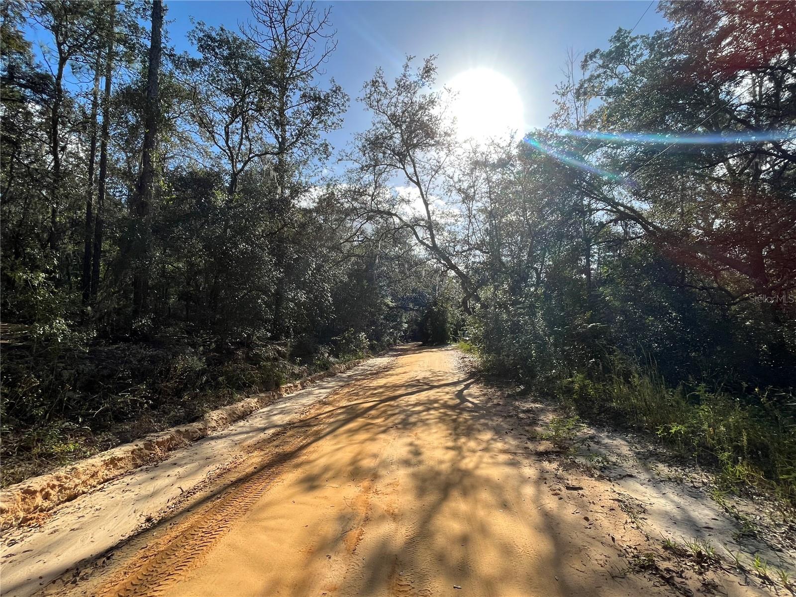 COOPER LAKE HILLS - Land