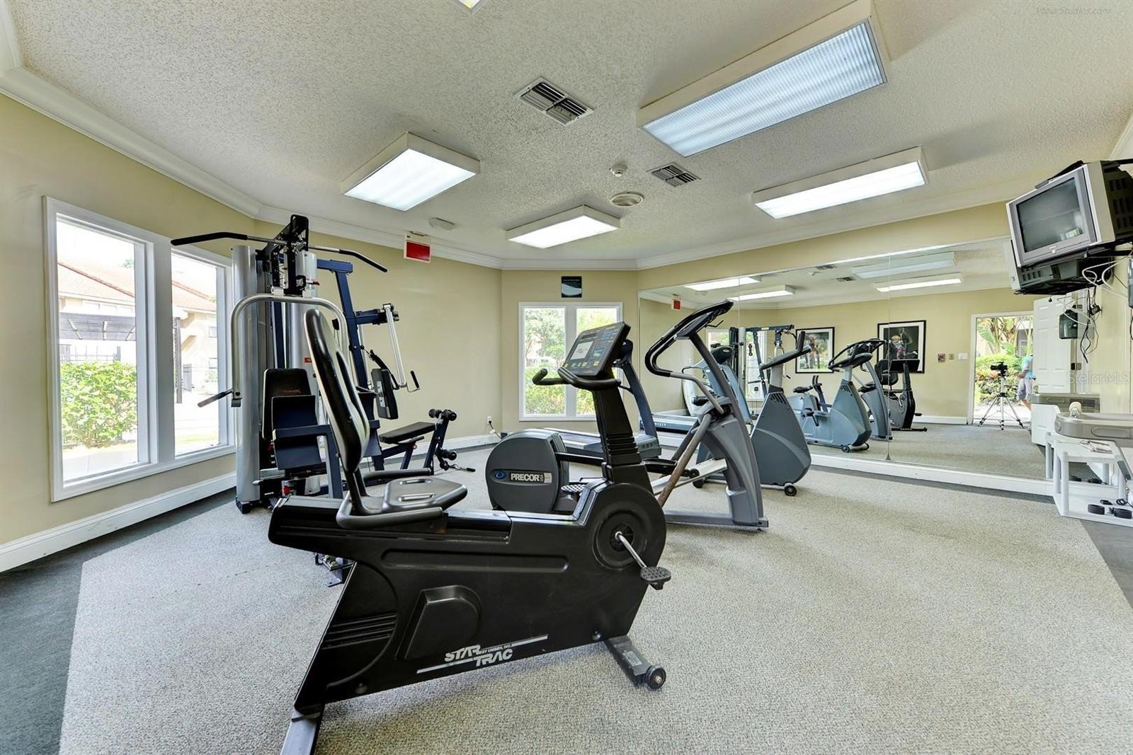 VINTAGE GRAND - Residential