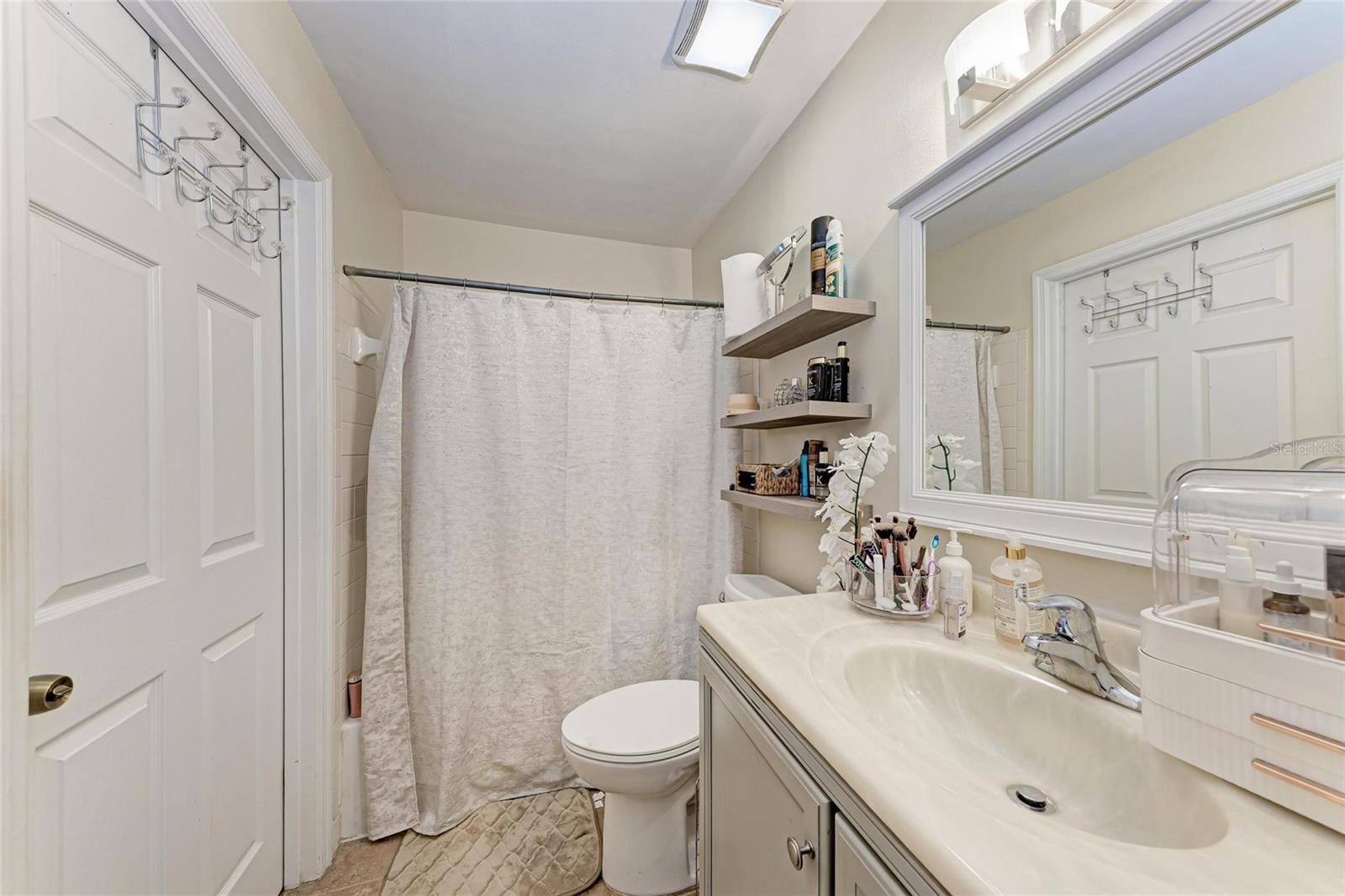 VINTAGE GRAND - Residential