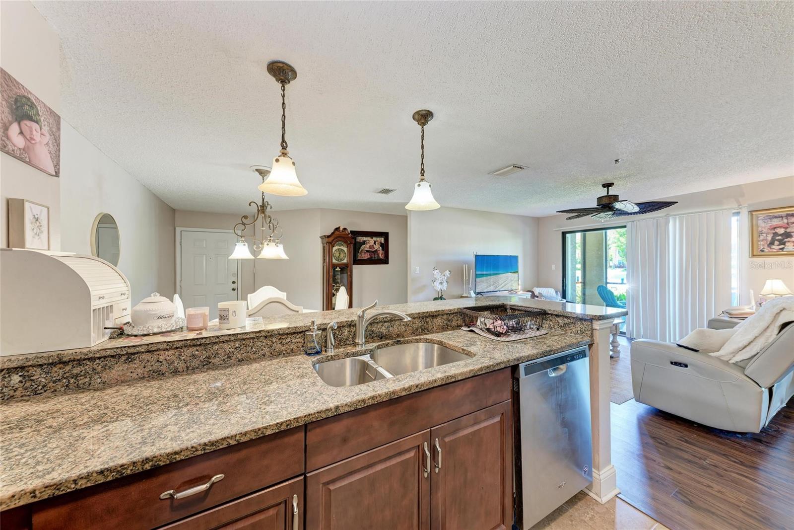 VINTAGE GRAND - Residential