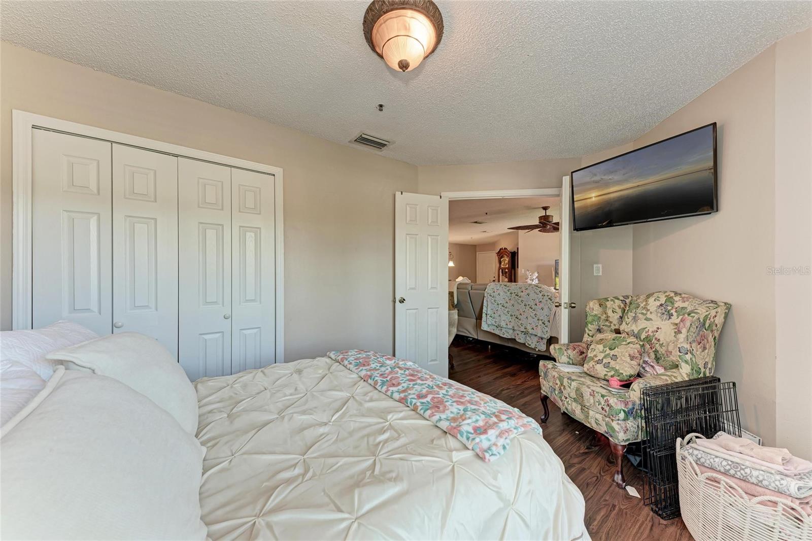 VINTAGE GRAND - Residential