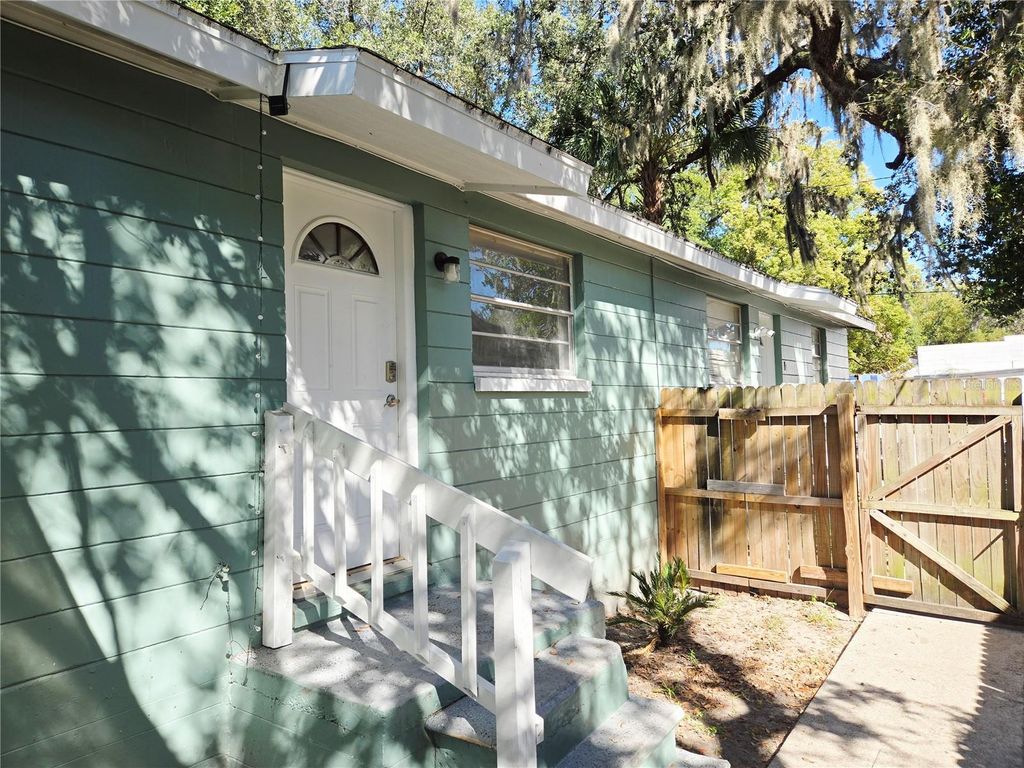 Photo of 8204 N 13th Street, Tampa, FL 33604 (MLS # TB8487069)