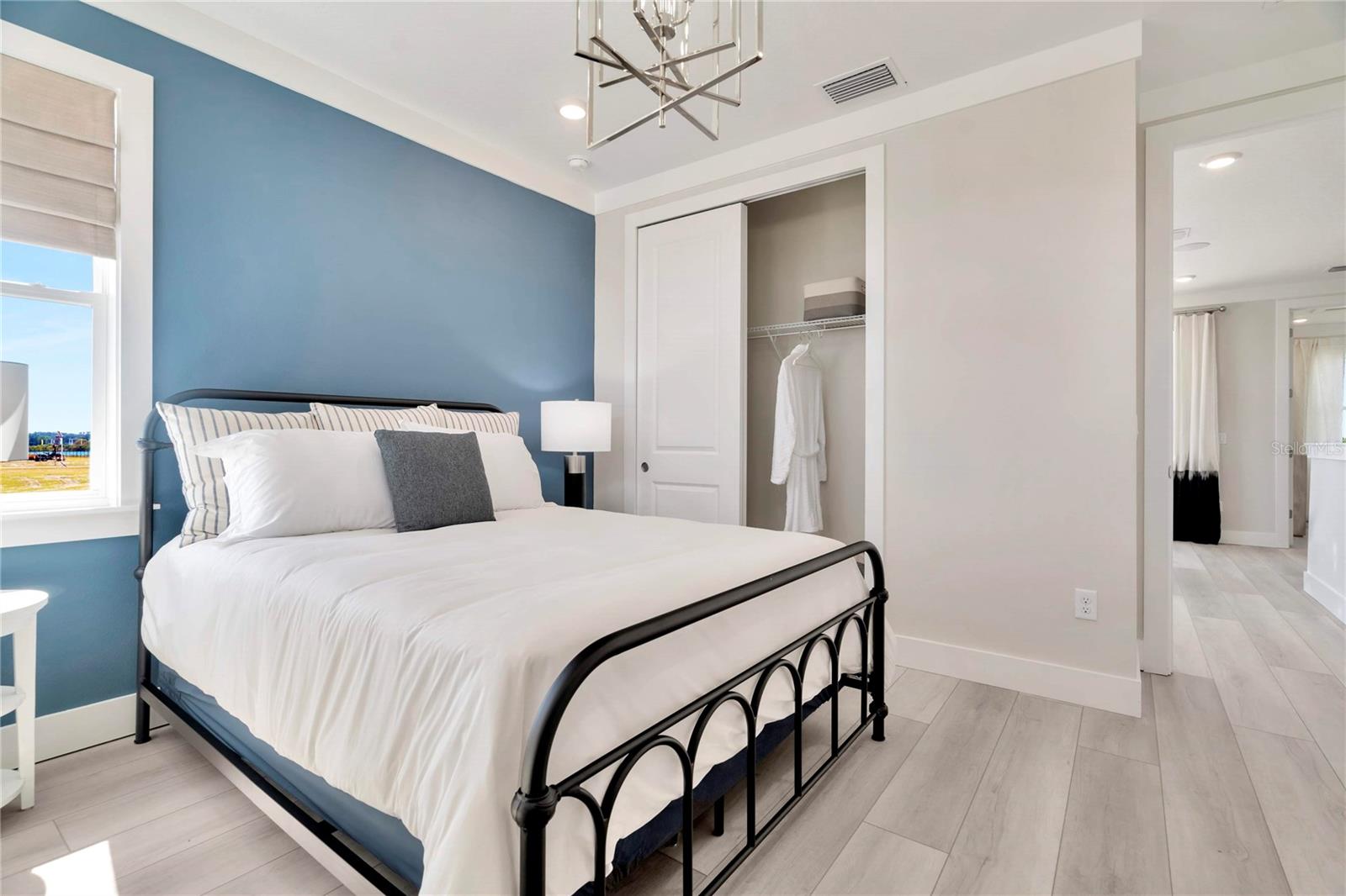 EPPERSON CRYSTAL LAGOON TWNHMS - Residential