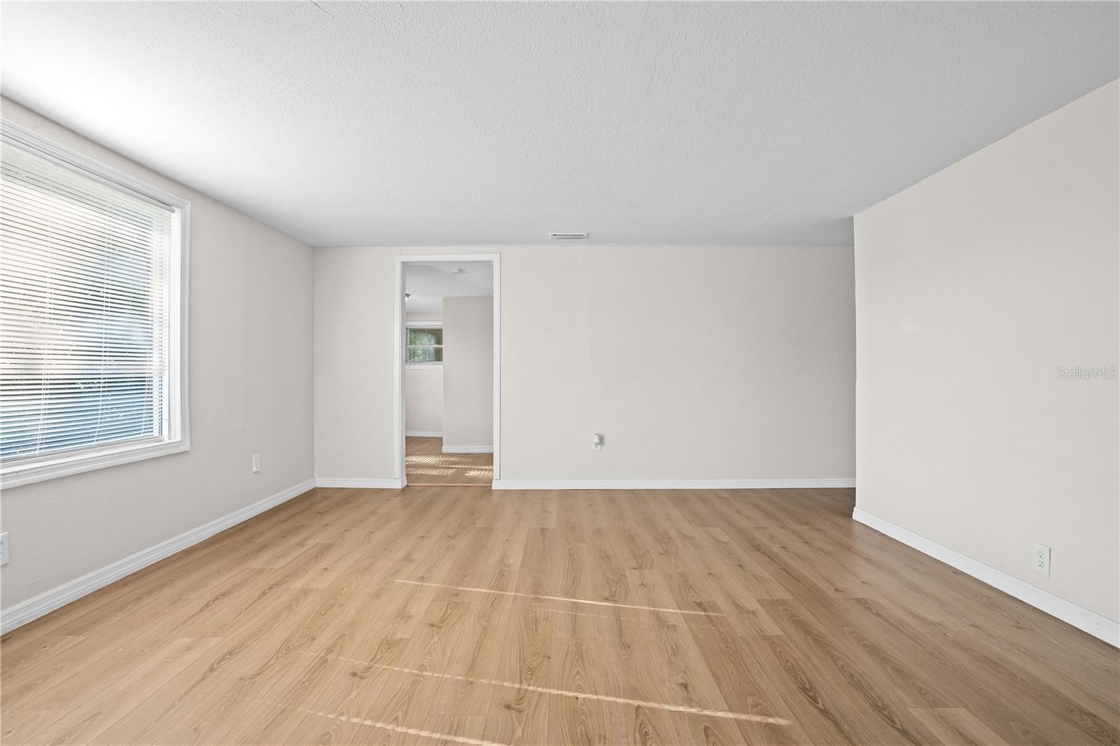 FLAMINGO SPGS - Residential