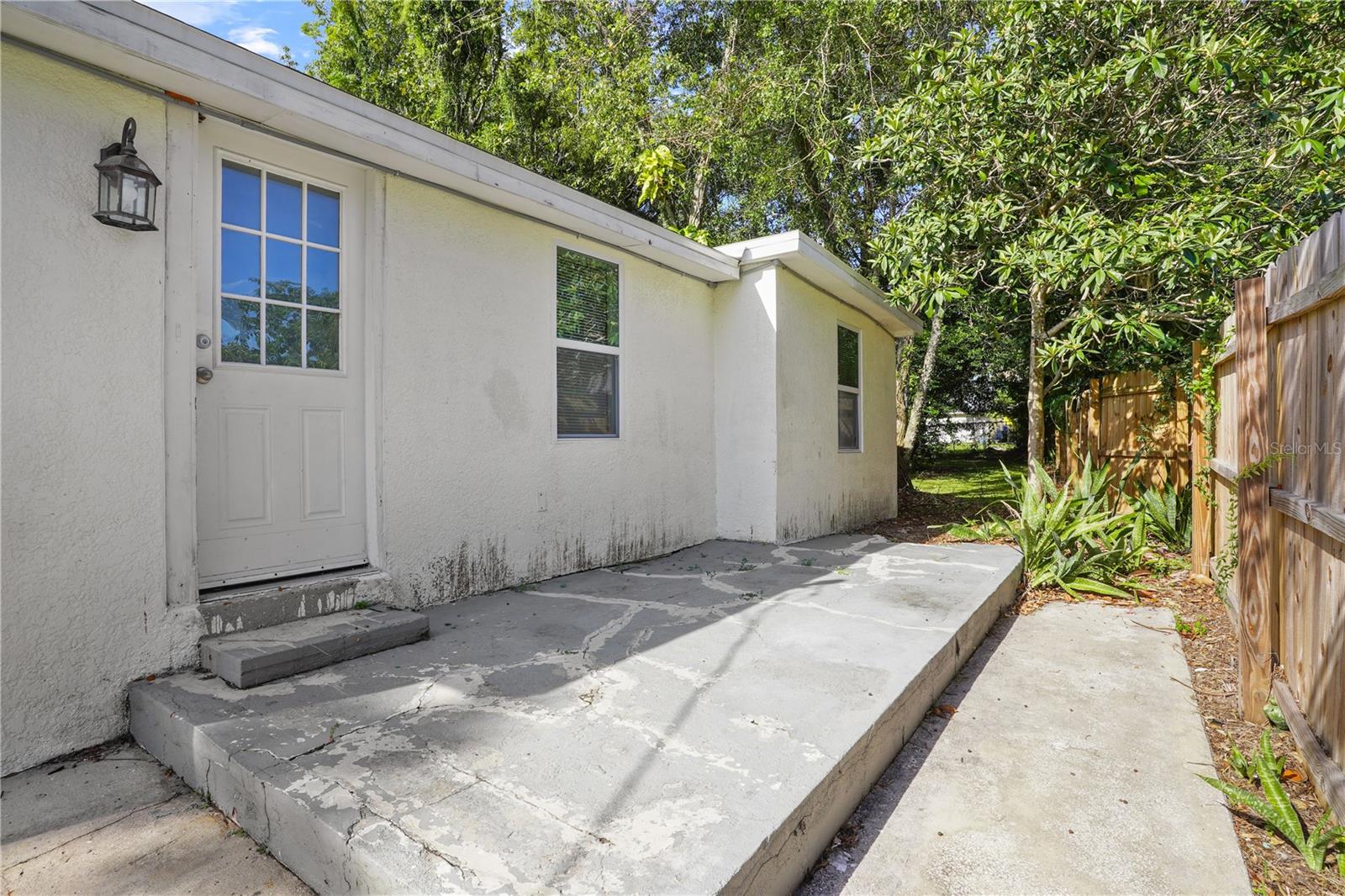 FLAMINGO SPGS - Residential
