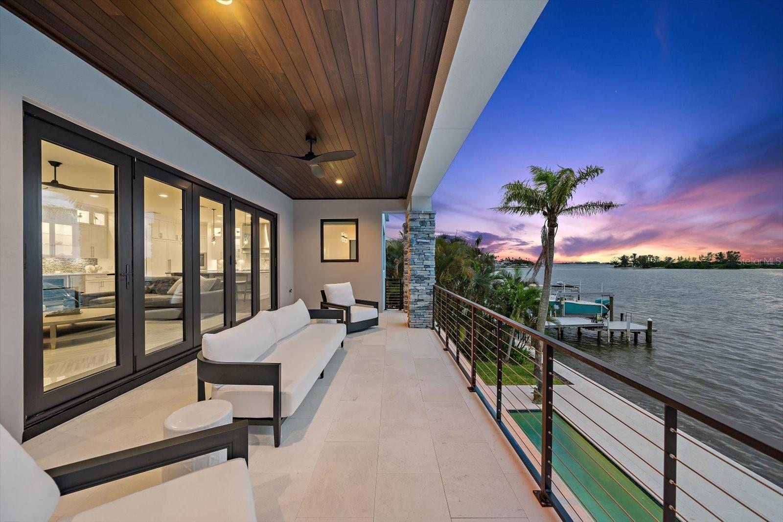 2136 HARBOR VIEW DRIVE
