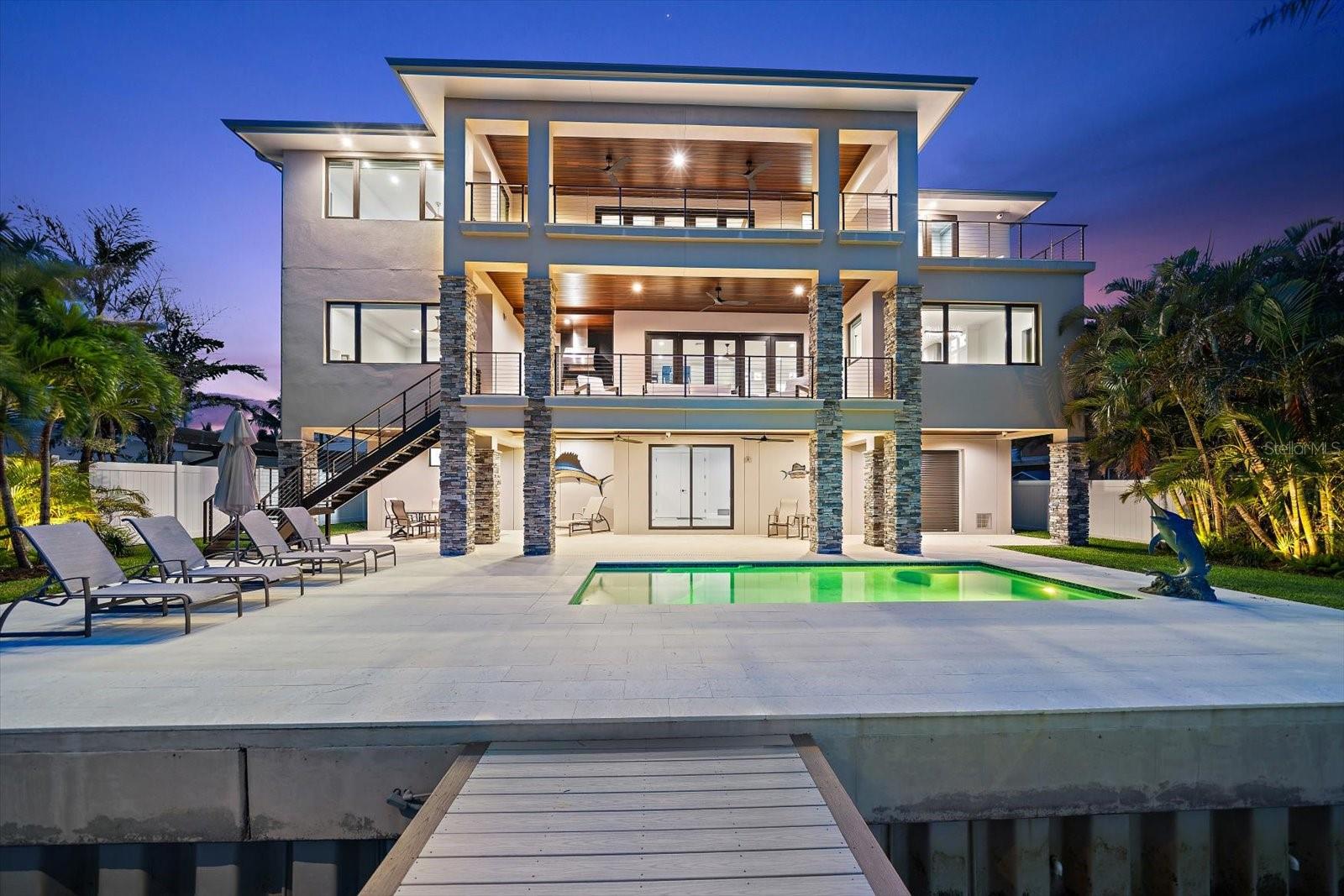 2136 HARBOR VIEW DRIVE