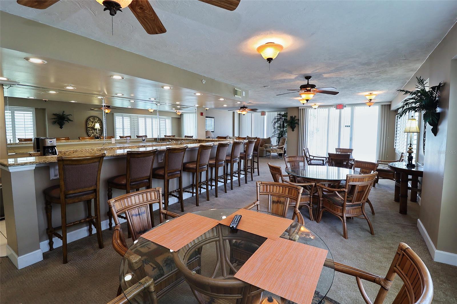 Towers 09 Condo - Residential