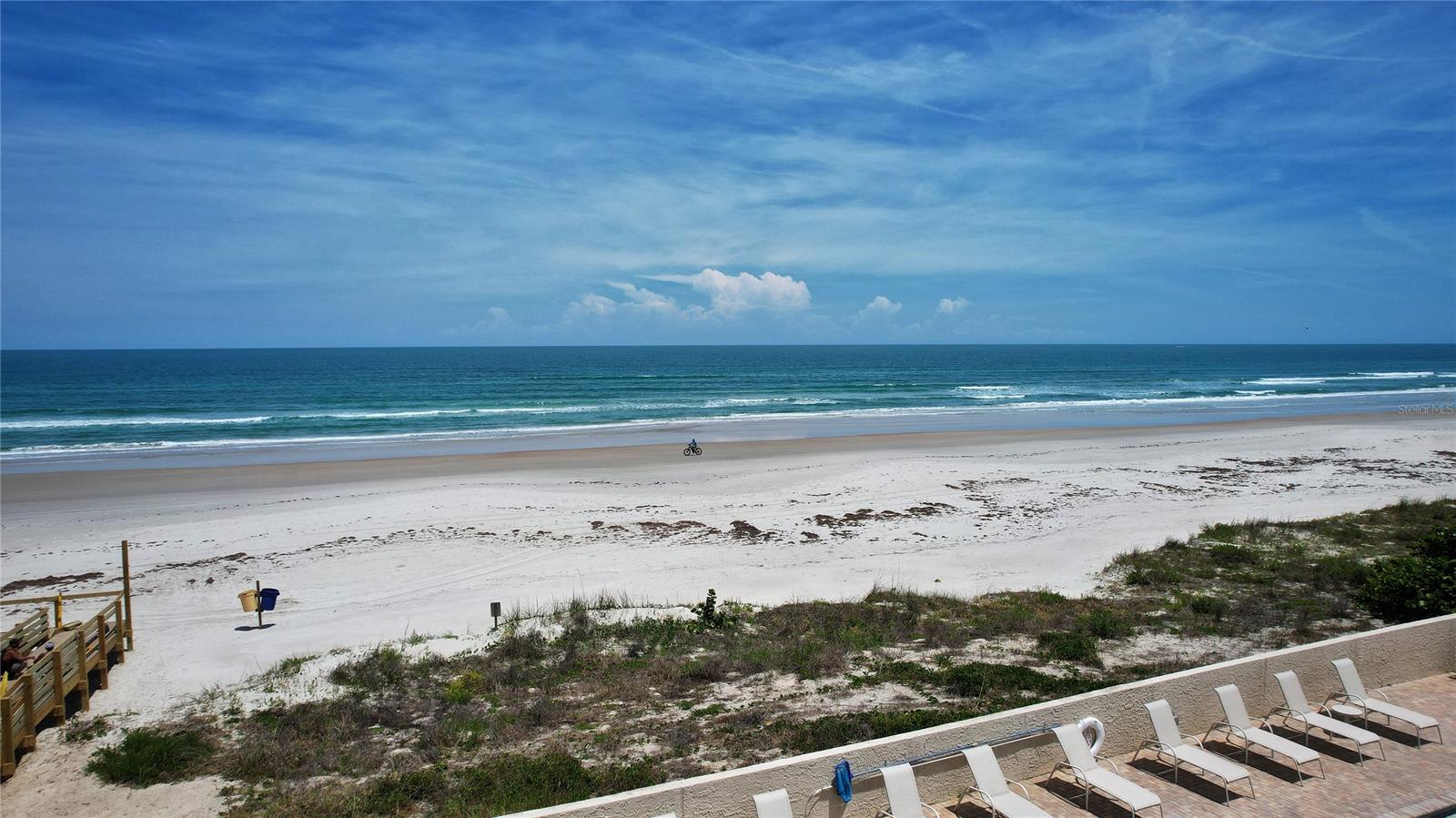 Towers 09 Condo - Residential