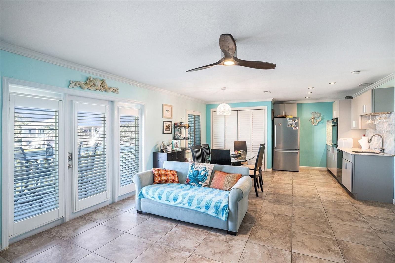 WATERSIDE - Residential