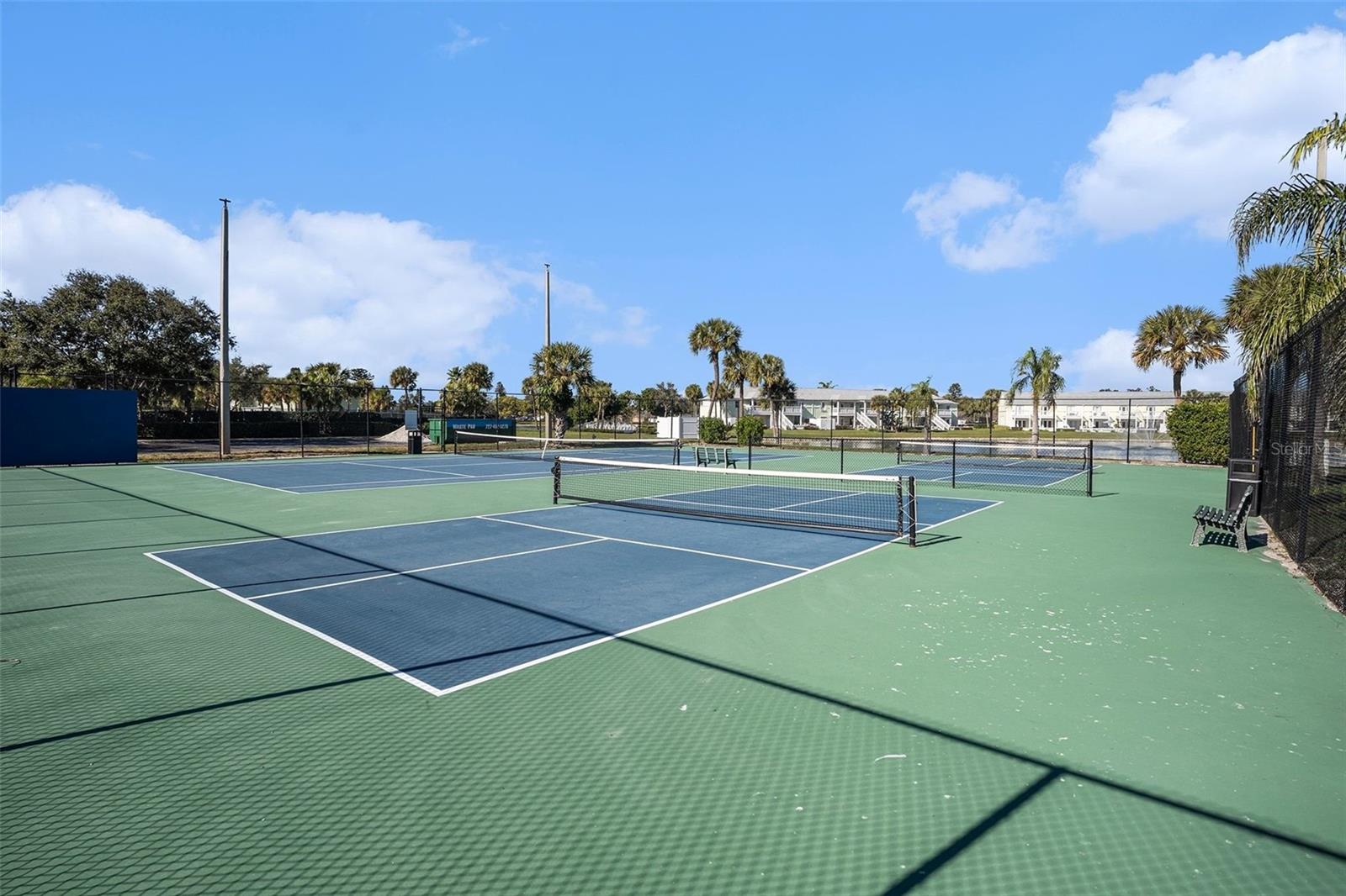 WATERSIDE - Residential