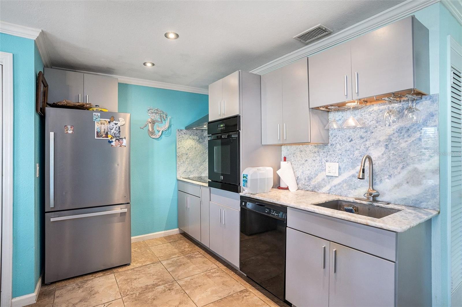 WATERSIDE - Residential