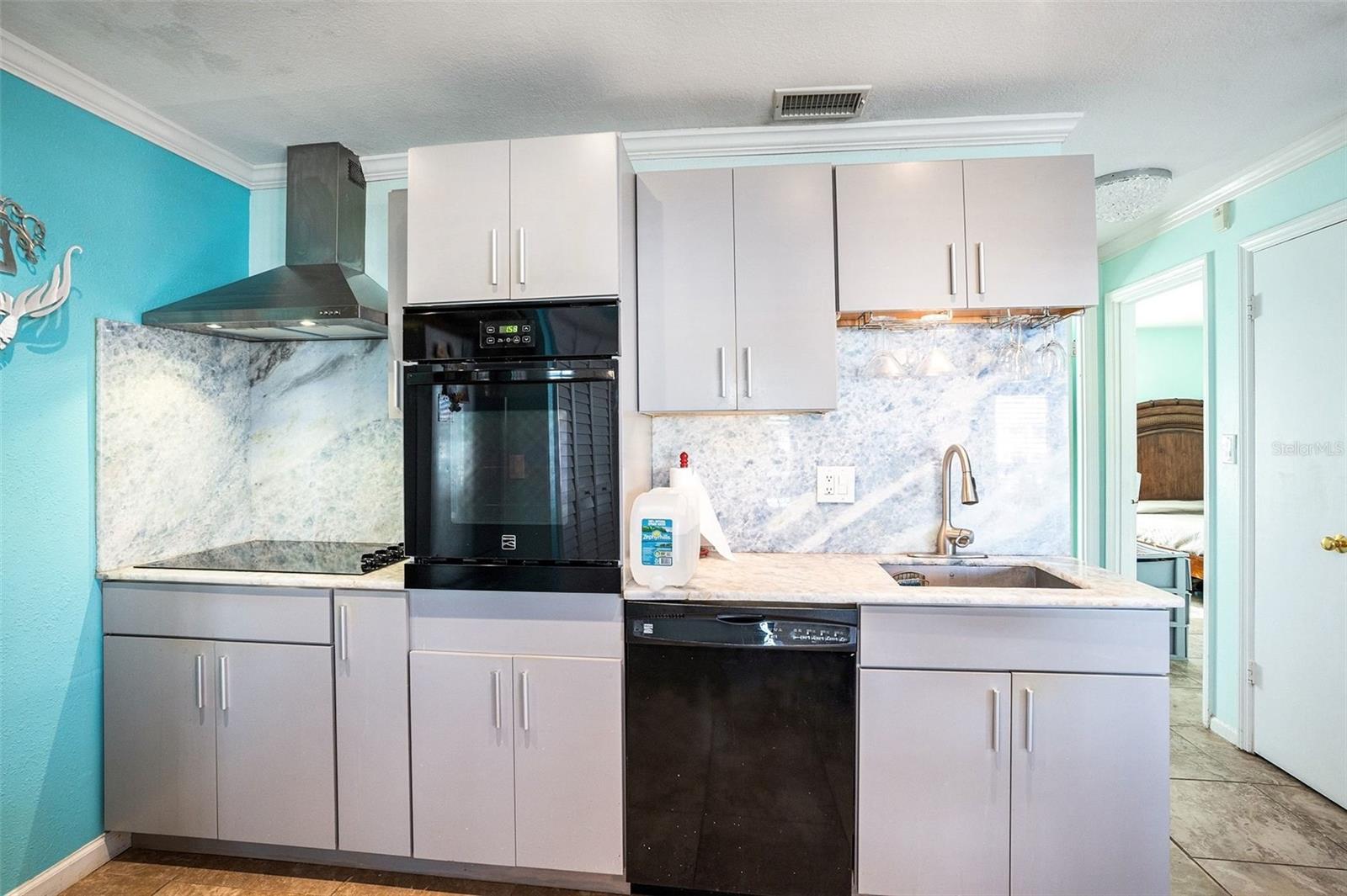 WATERSIDE - Residential