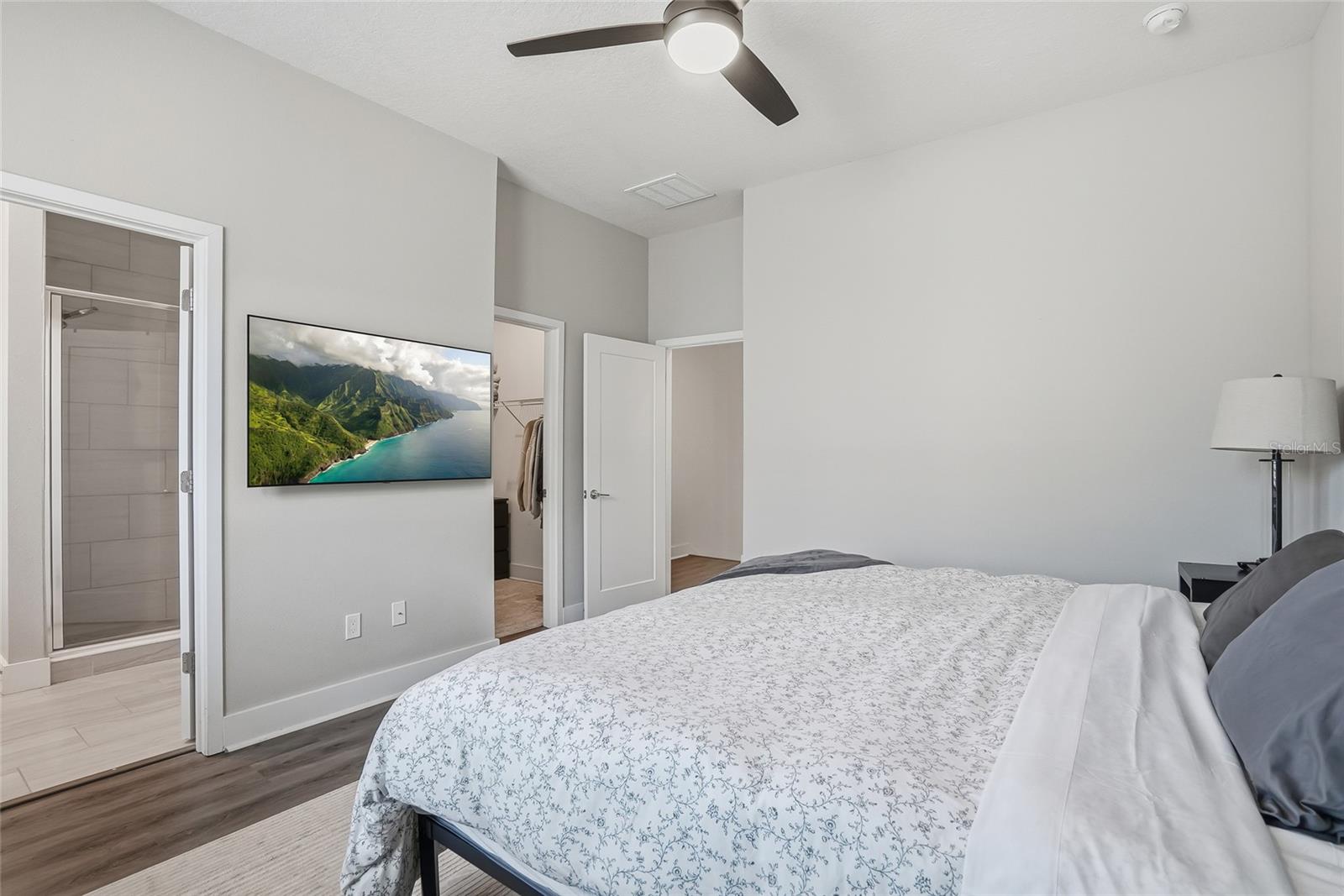 SOUTH WESTSHORE TWNHMS - Residential