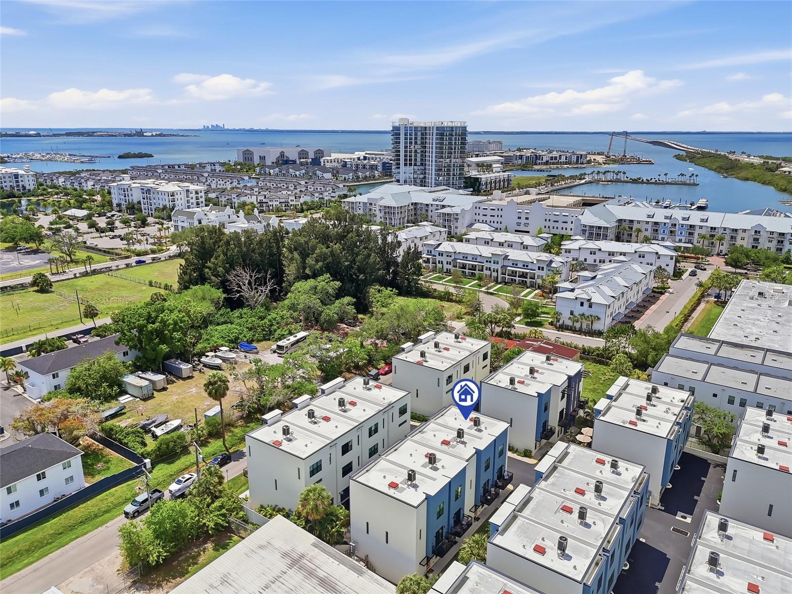 SOUTH WESTSHORE TWNHMS - Residential