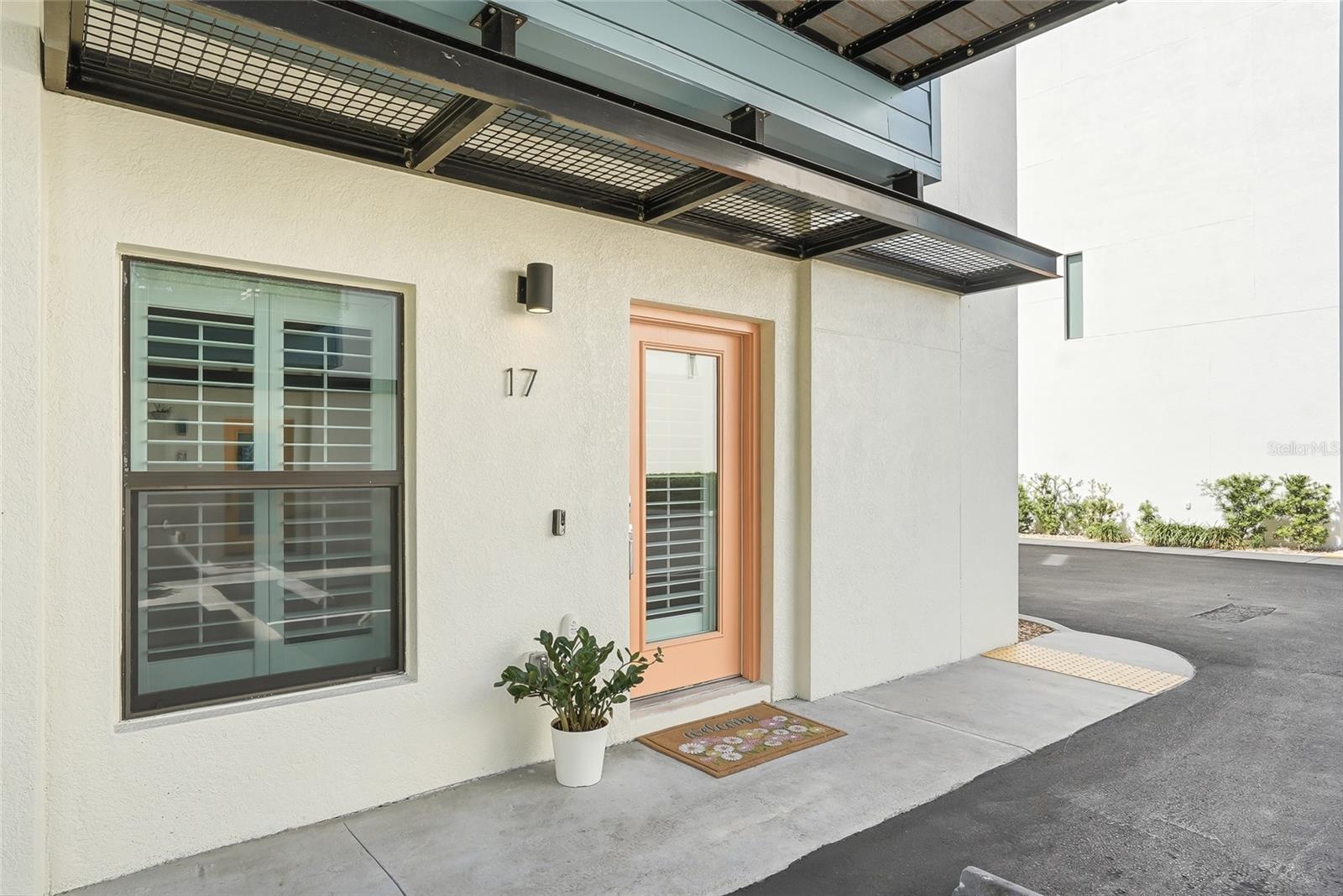 SOUTH WESTSHORE TWNHMS - Residential