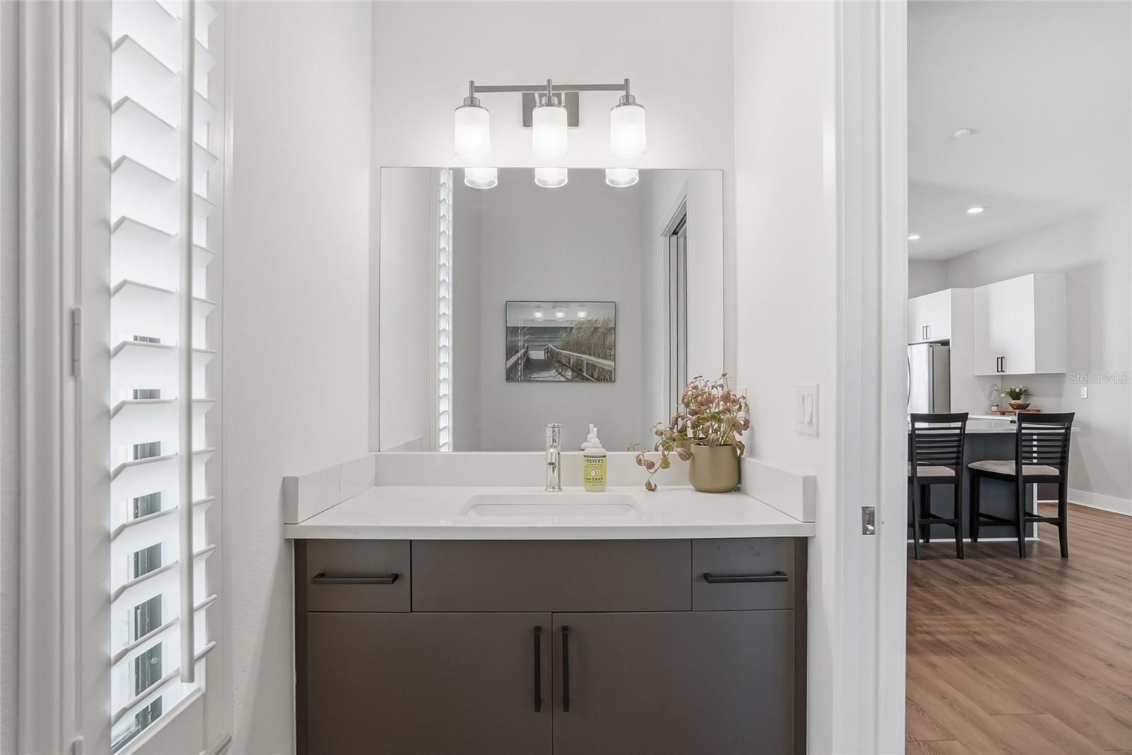 SOUTH WESTSHORE TWNHMS - Residential