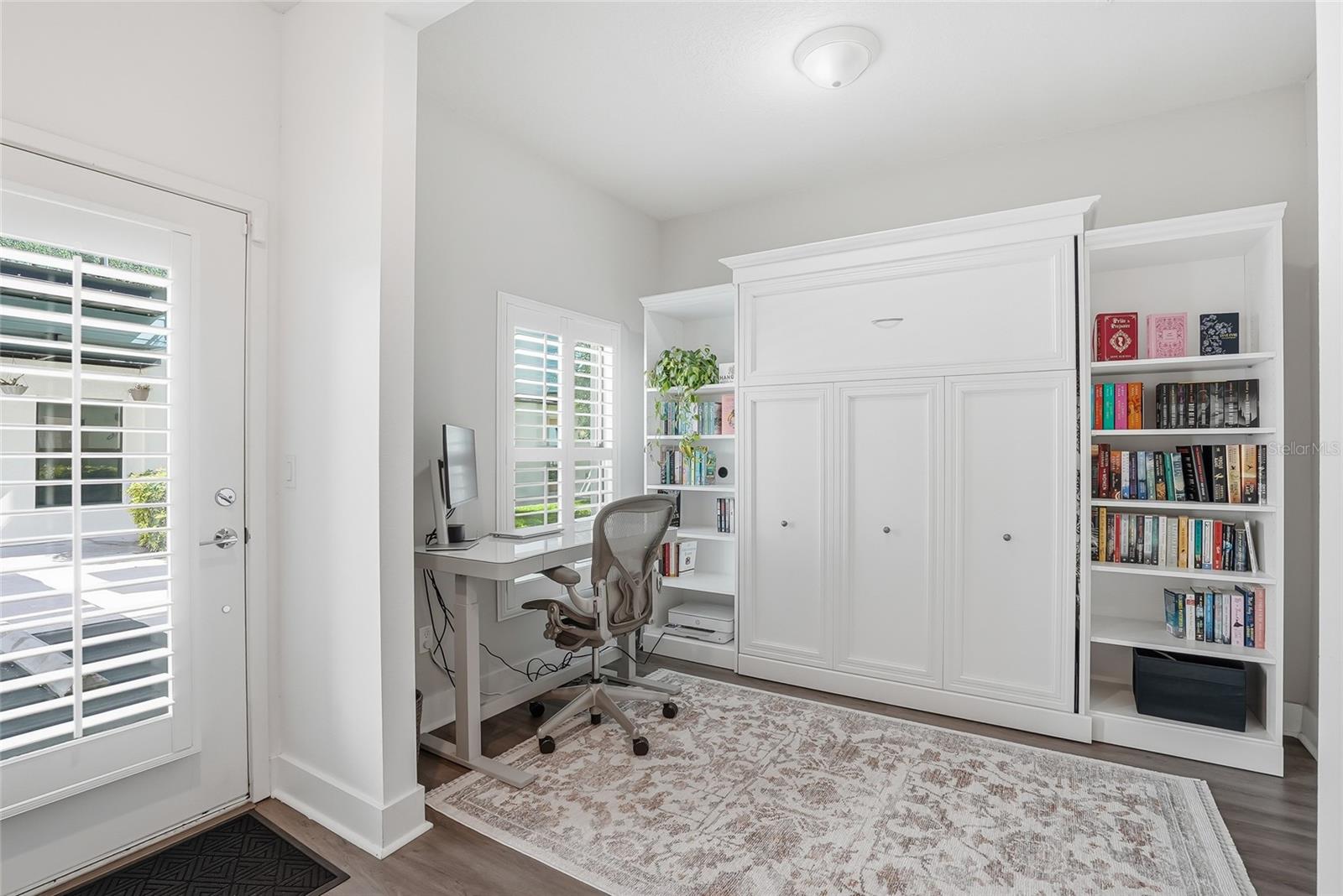 SOUTH WESTSHORE TWNHMS - Residential