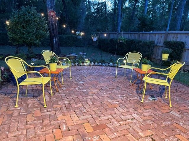 ELOISE GARDENS - Residential