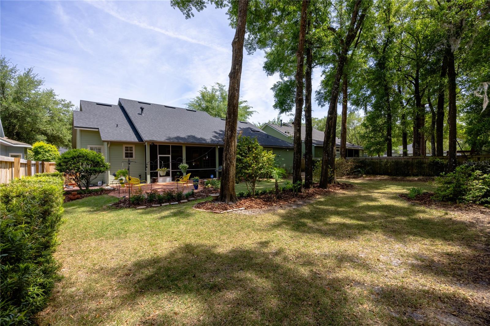 ELOISE GARDENS - Residential