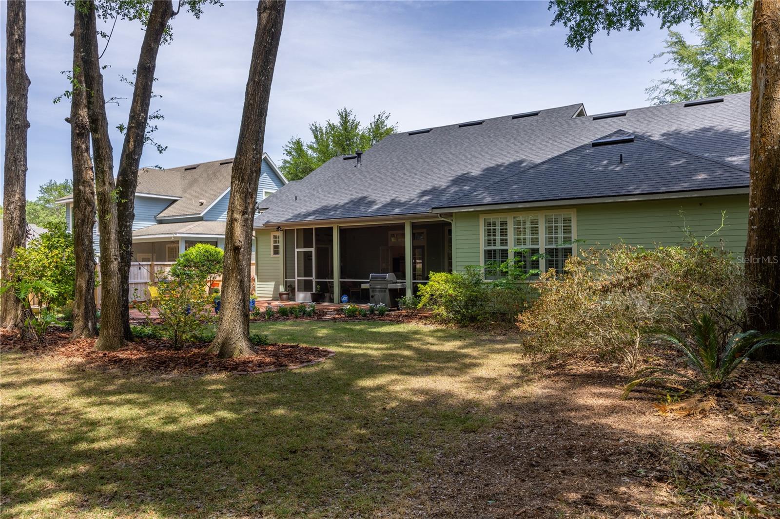 ELOISE GARDENS - Residential