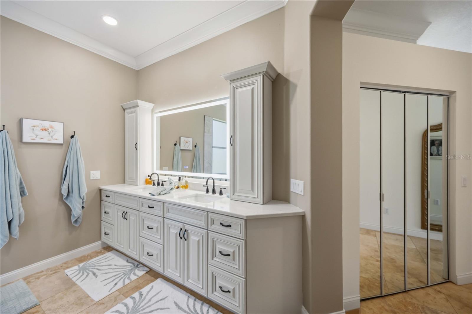 VENICE GOLF & COUNTRY CLUB - Residential