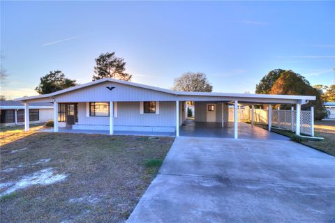 Photo of 10182 SW 87th Terrace, Ocala, FL 34481 (MLS # OM717043)