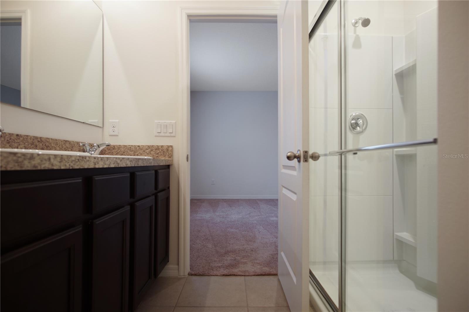 LAKE BLUFF/TOWN CENTER EAST-PH - Residential Lease