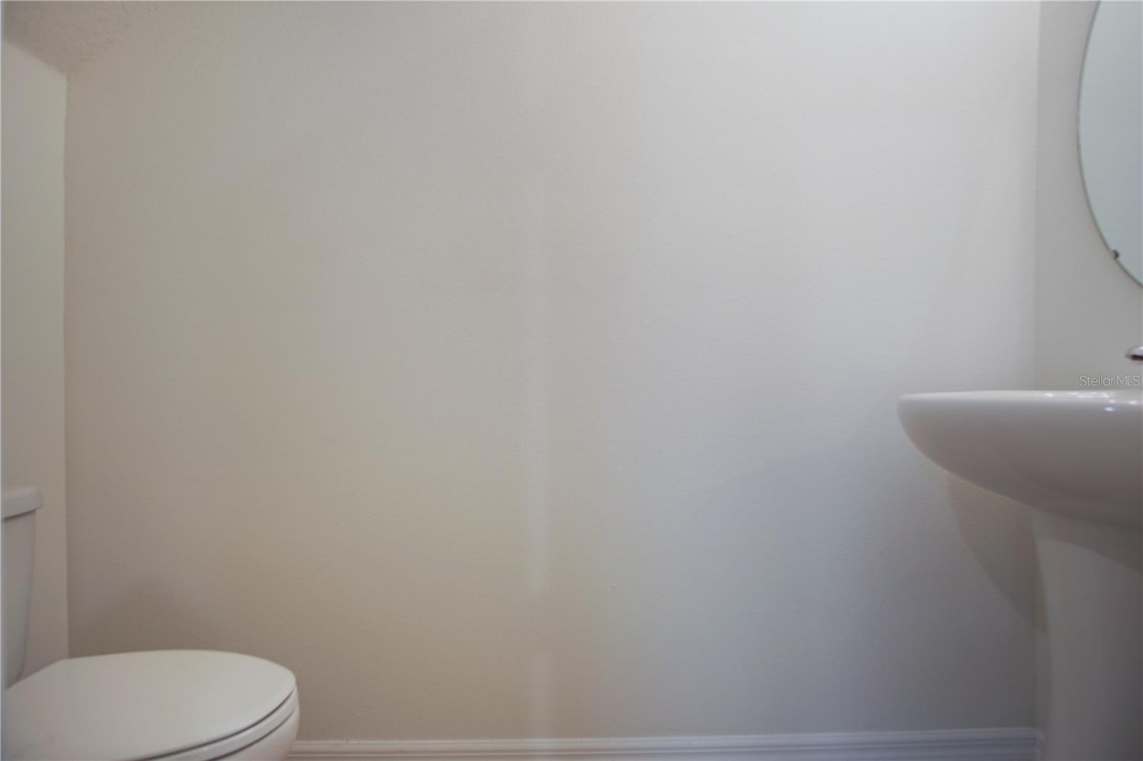 LAKE BLUFF/TOWN CENTER EAST-PH - Residential Lease