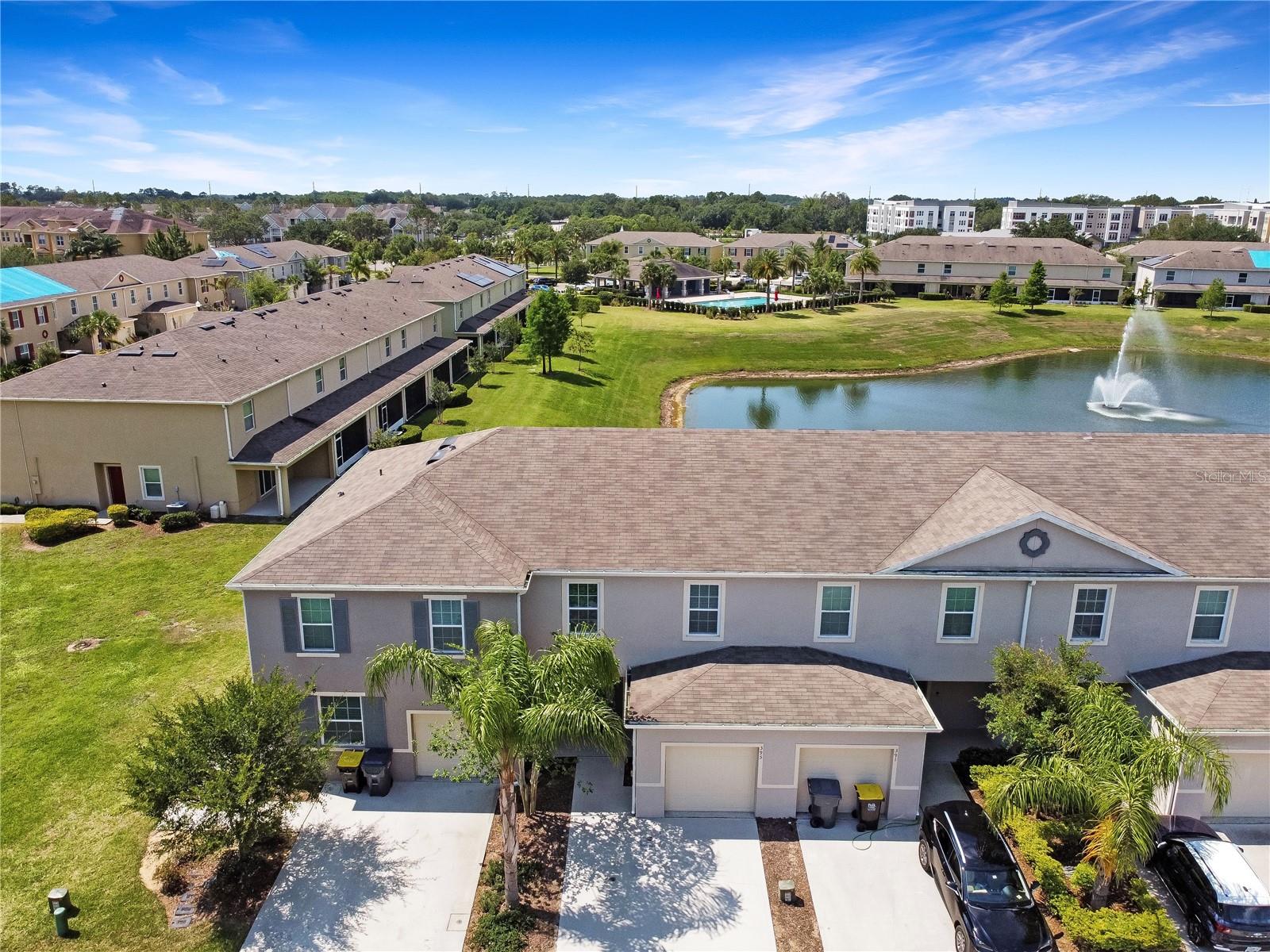 LAKE BLUFF/TOWN CENTER EAST-PH - Residential Lease