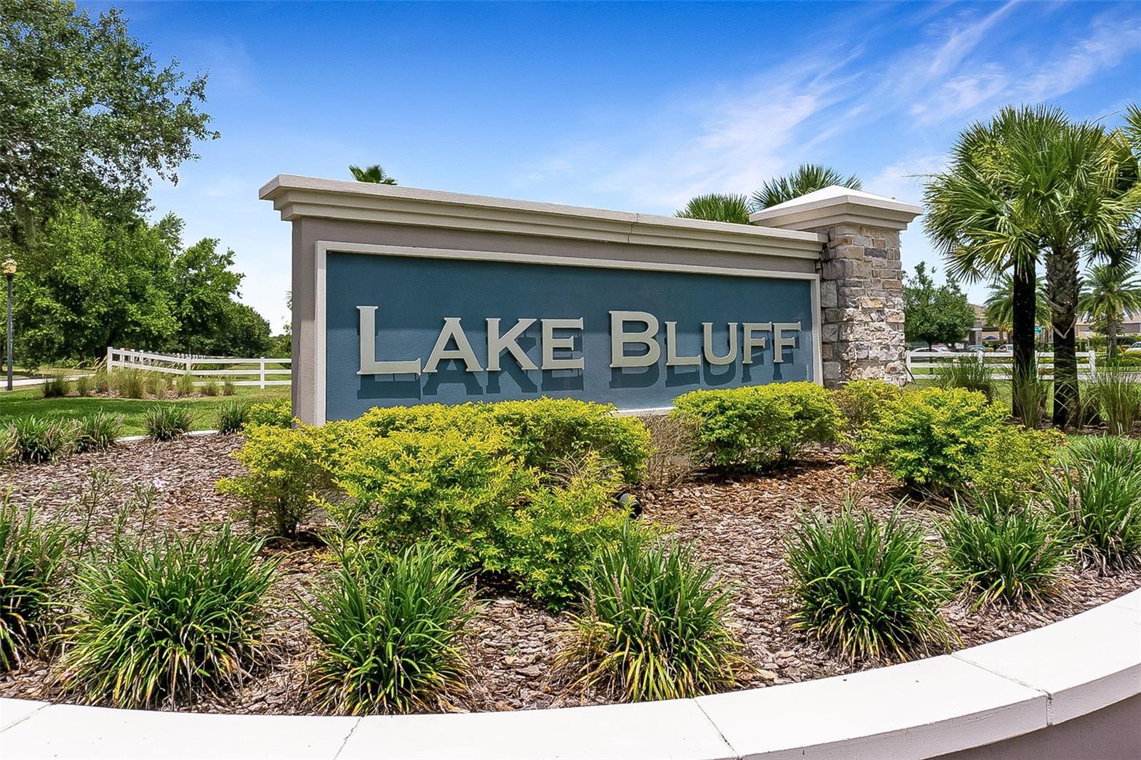 LAKE BLUFF/TOWN CENTER EAST-PH - Residential Lease