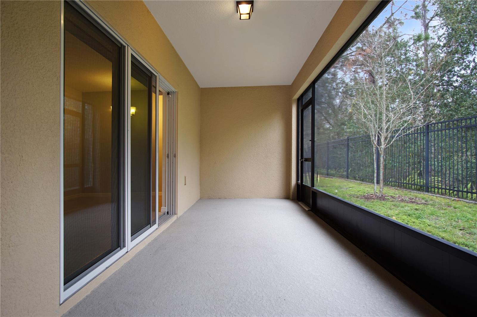 LAKE BLUFF/TOWN CENTER EAST-PH - Residential Lease