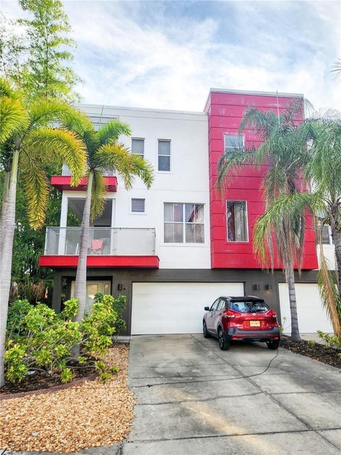 Featured picture for the property J980811