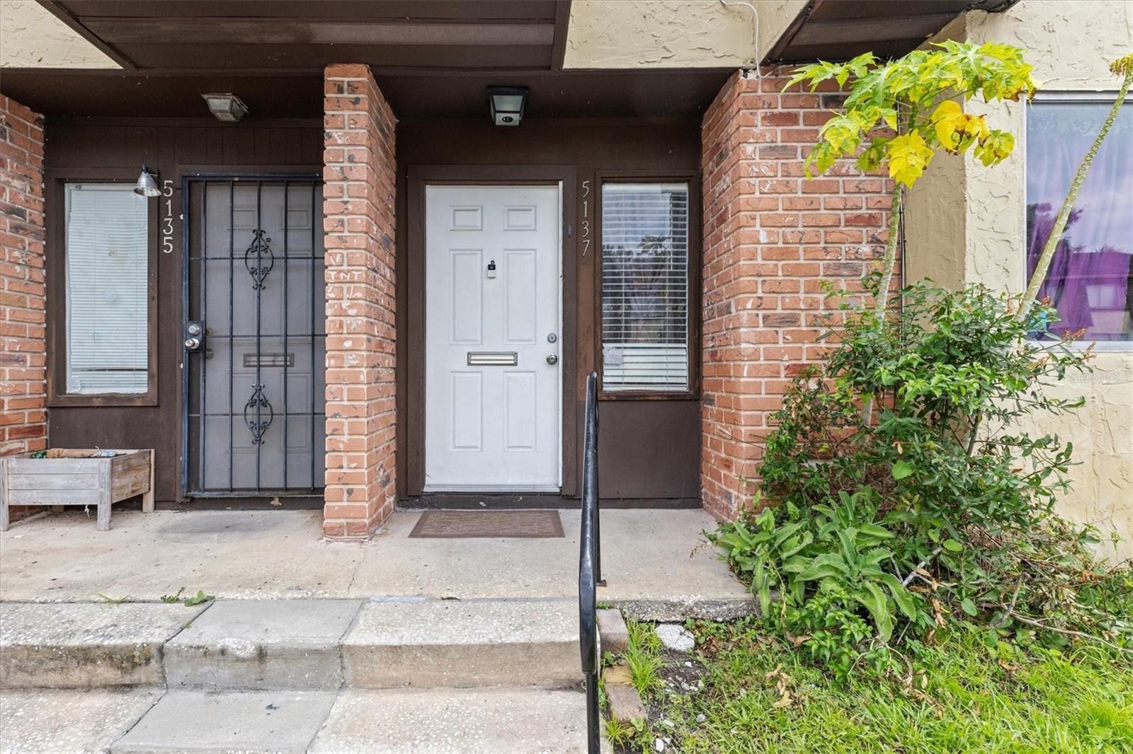 Great Investment Opportunity! INVESTORS, this condo is Tenant Occupied (lease ending in September with a renewal option) for $1,875 per month. This condo also has a LOW HOA FEE of $357.00 per month.
HOME BUYERS, this is a spacious two-story, 3-bedroom, 2-bathroom condo ideally located just minutes from The Mall at Millenia, Orlando International Premium Outlets, and The Florida Mall. Enjoy the convenience of being only 15 minutes from Downtown Orlando and Universal Studios, and just 35 minutes from Disney! This condo has a LOW HOA FEE of $357.00 per month. The first floor features a functional layout with a kitchen, formal dining area, and a cozy living room complete with a wood-burning fireplace. Step out onto your private, covered balcony—perfect for relaxing or entertaining.
Located in the Huntington on the Green community, residents enjoy access to a sparkling community pool and convenient proximity to I-4 and other major roadways. While this home has new flooring and its 1,405 square feet of living space offers a great canvas for customization. Community and assigned parking ensure you’ll always have a hassle-free place to park.
Whether you’re an investor or first-time buyer, this home combines comfort, potential, and an unbeatable location. Schedule your showing today—this opportunity won’t last long!