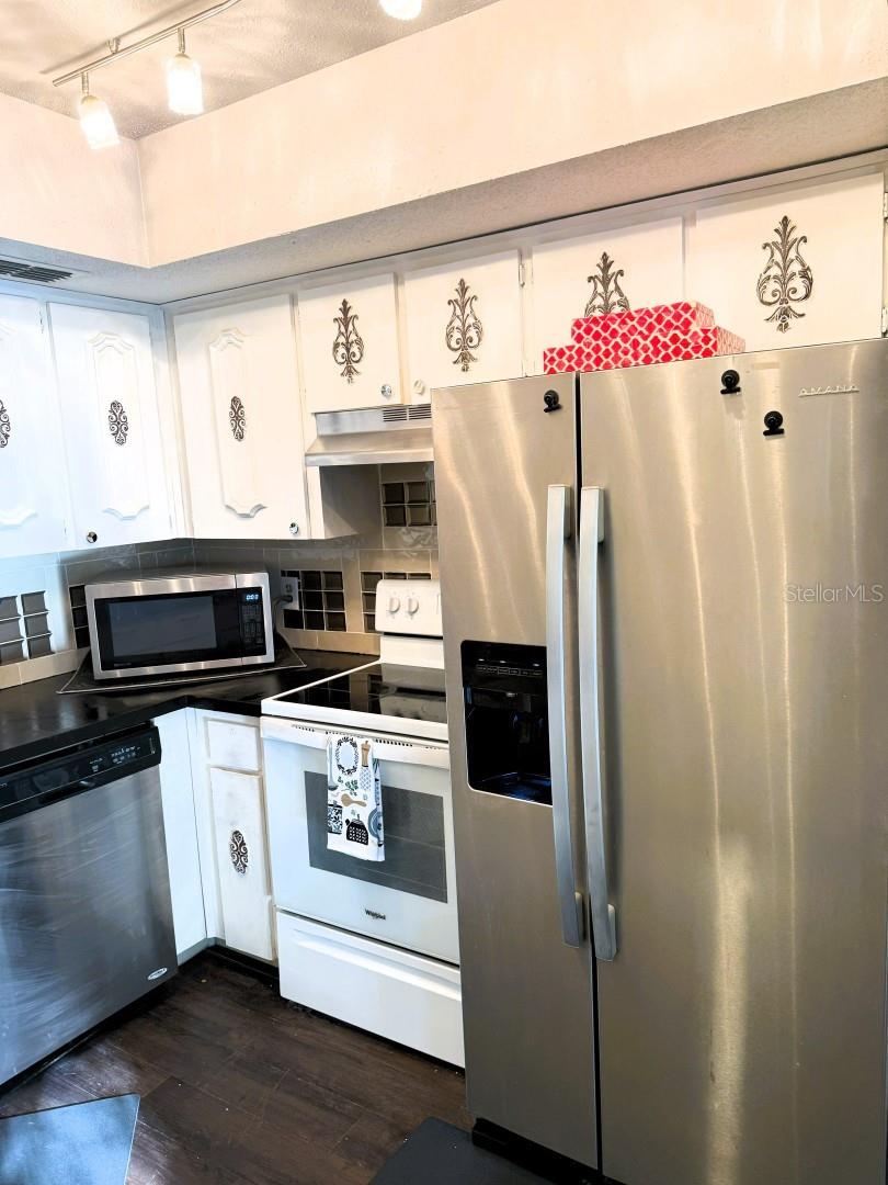 BAYSHORE PLACE A CONDO - Residential