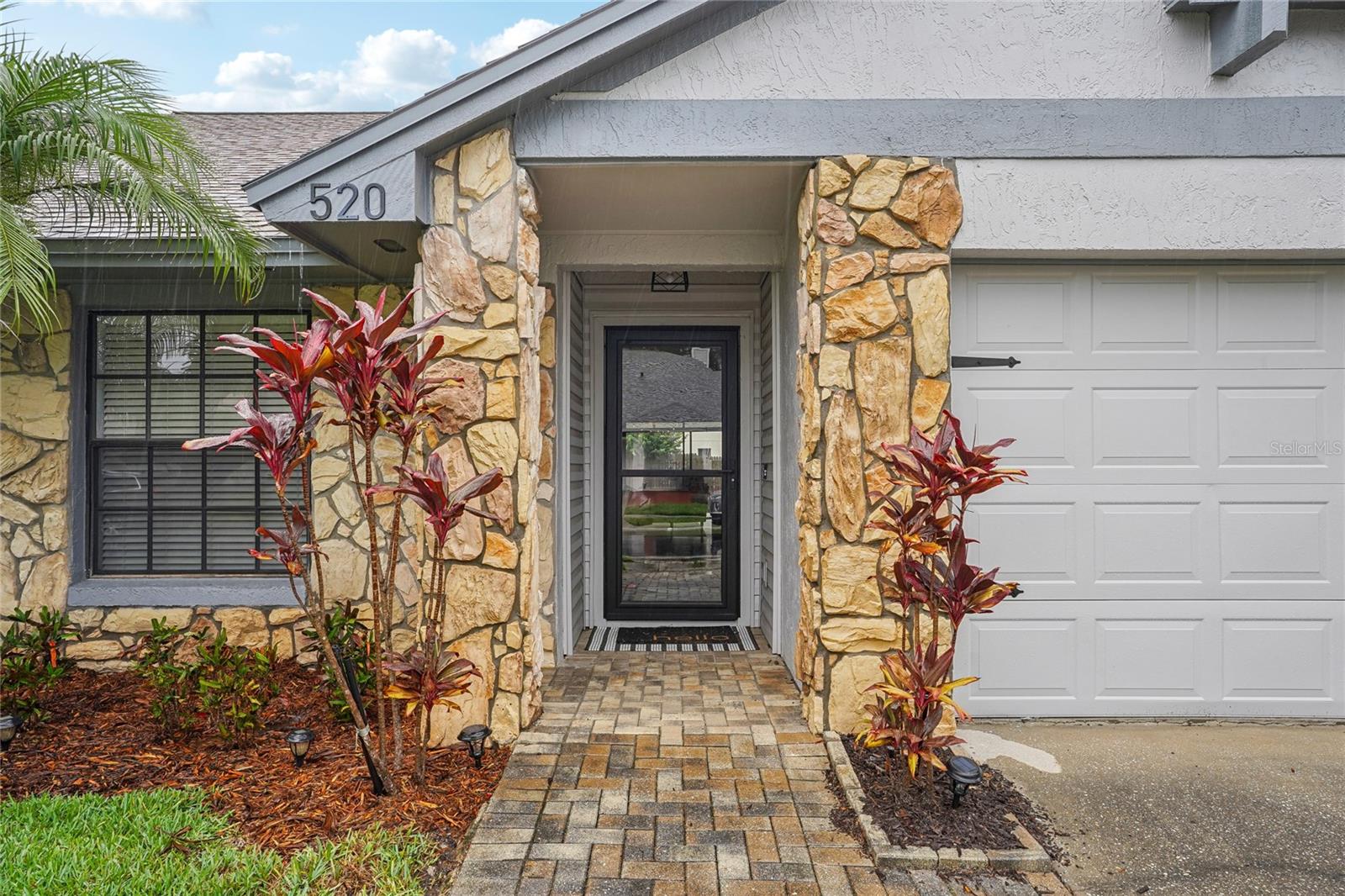 520 STARSTONE DRIVE