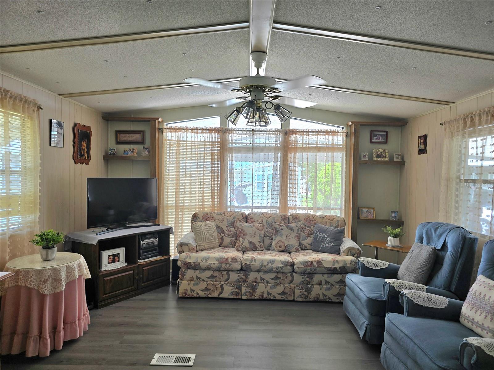 WEST VIEW RIDGE RESORTS INC - Residential