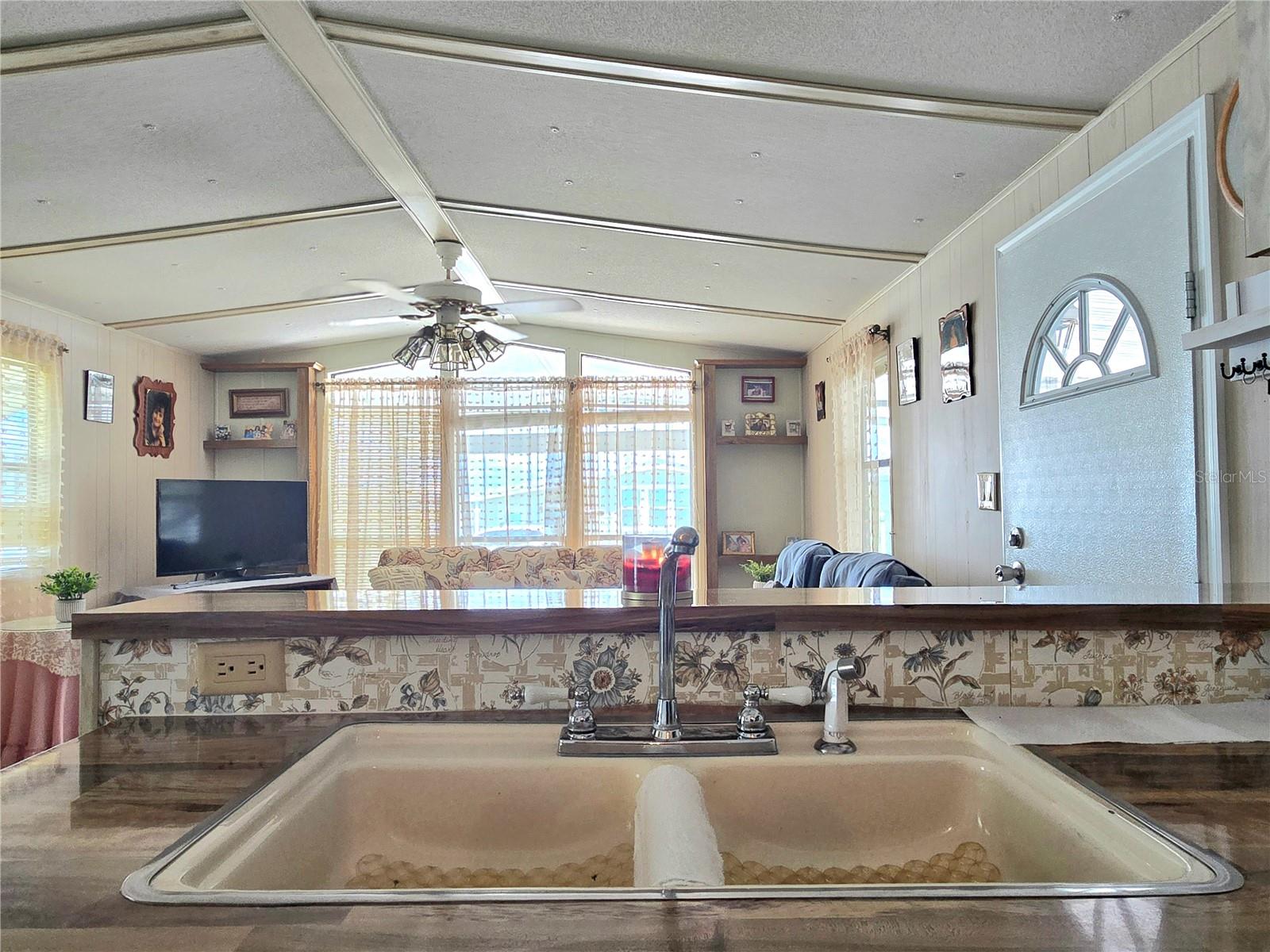 WEST VIEW RIDGE RESORTS INC - Residential