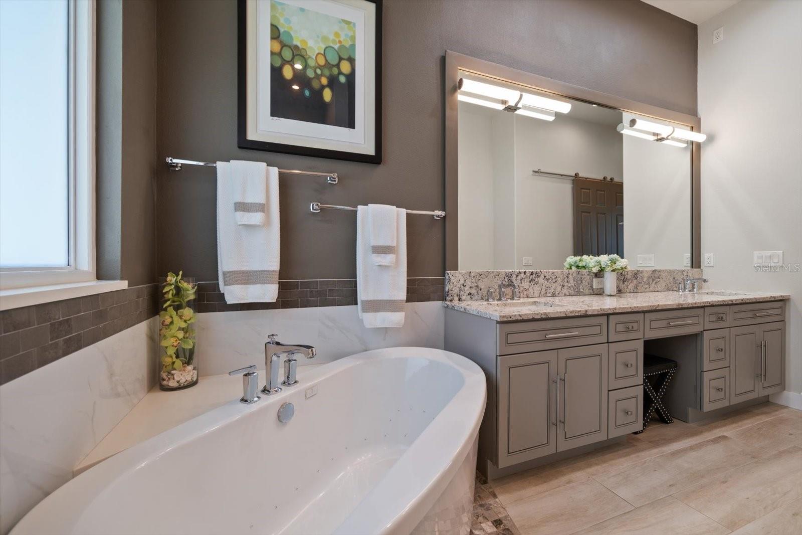 SUNSET BAY LOT 14 - Residential