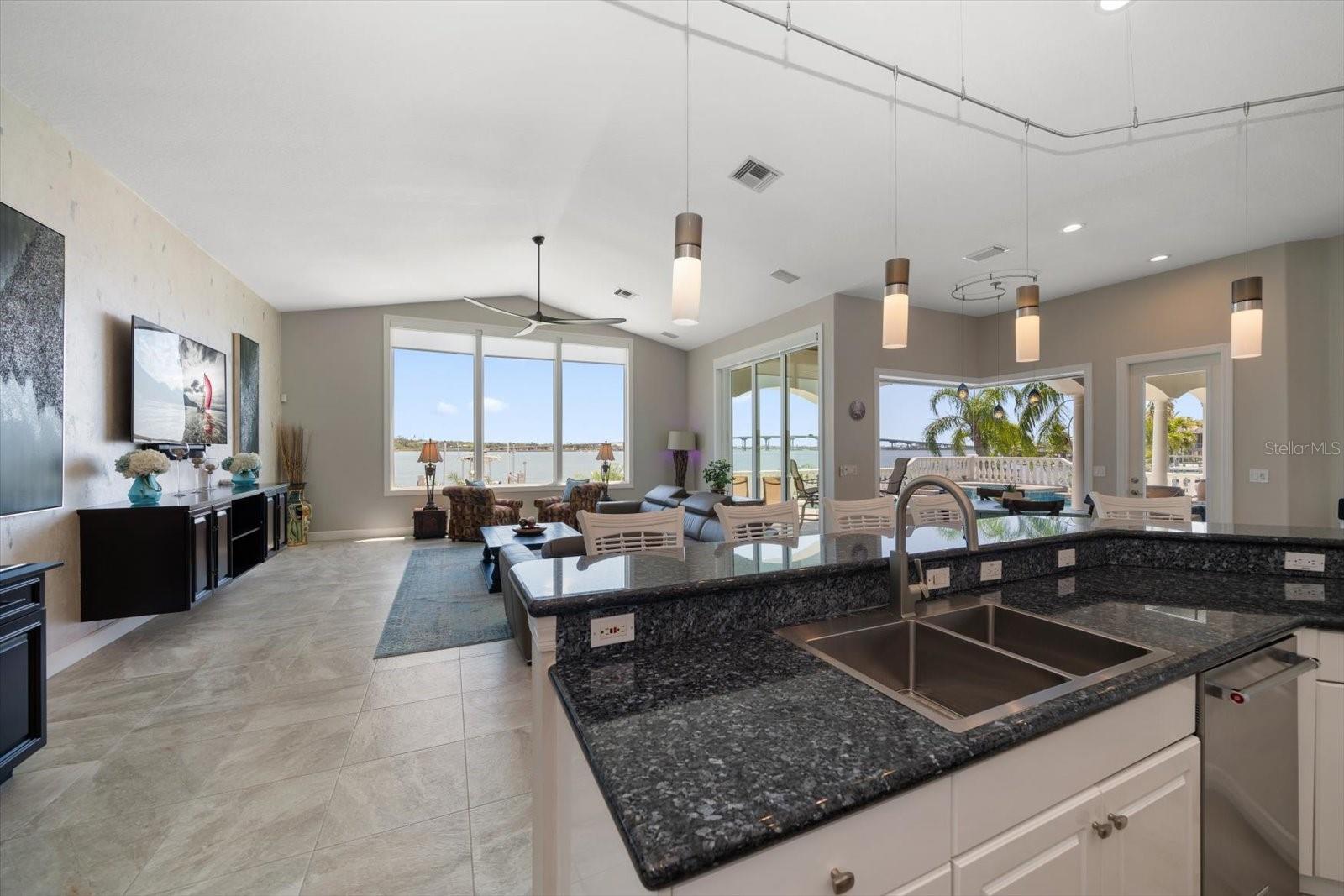 SUNSET BAY LOT 14 - Residential