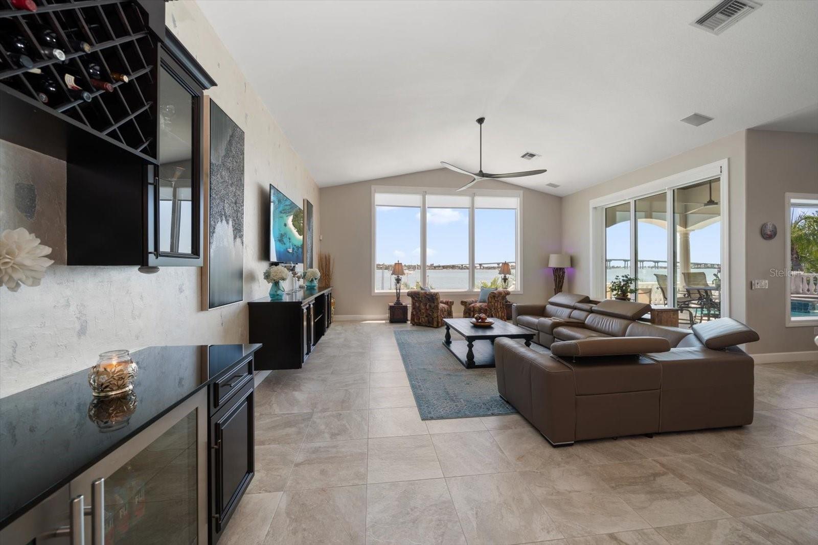 SUNSET BAY LOT 14 - Residential