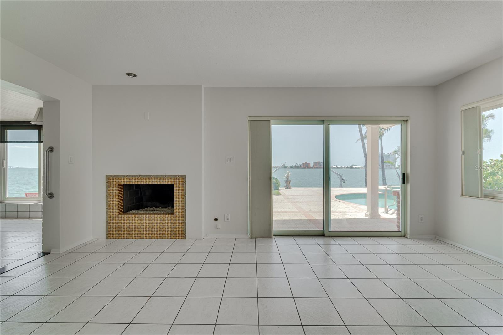 PINELLAS POINT SKYVIEW SHORES 3RD ADD - Residential