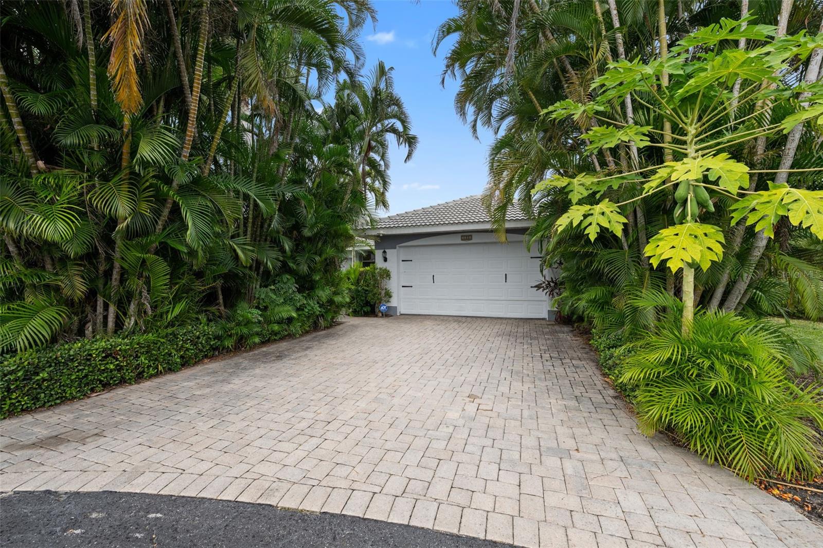 RIVER HARBOR WEST - Residential