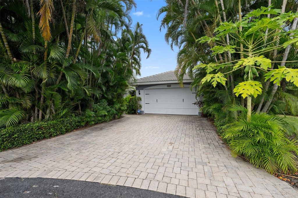 Photo of 2304 89th Street NW, Bradenton, FL 34209 (MLS # A4671361)