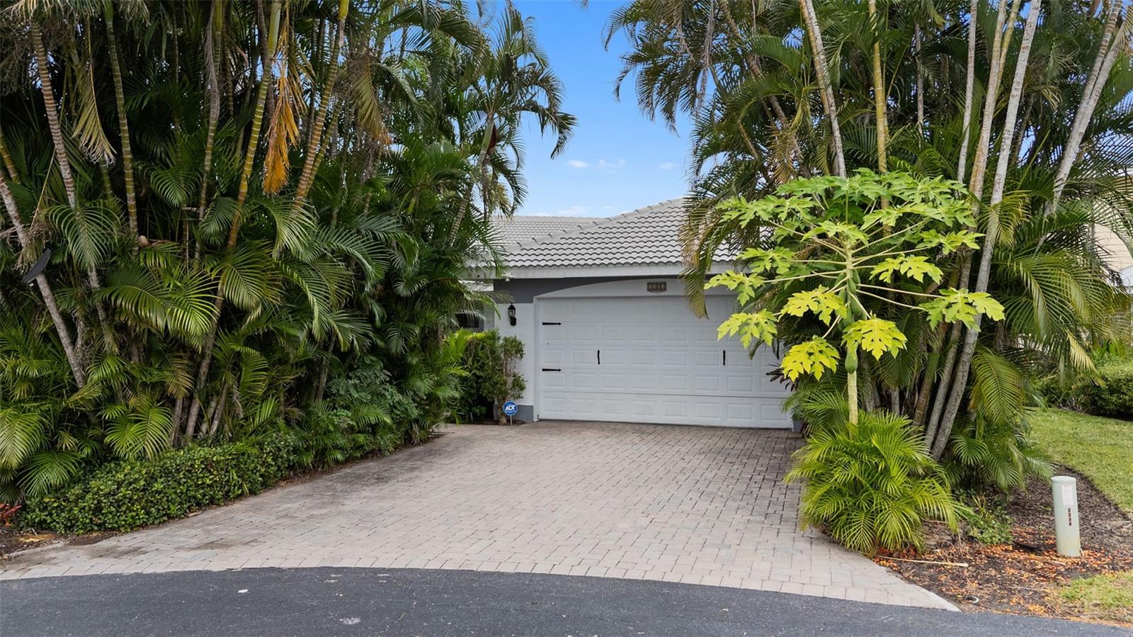 RIVER HARBOR WEST - Residential