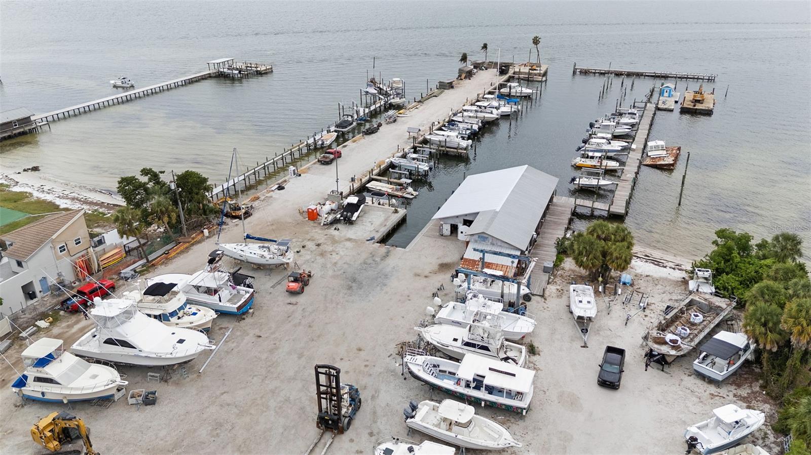 RIVER HARBOR WEST - Residential