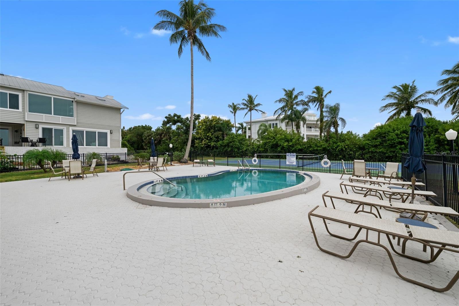 RIVER HARBOR WEST - Residential