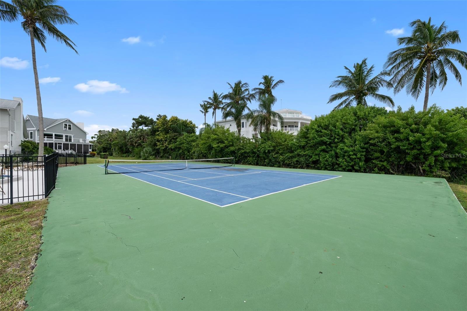 RIVER HARBOR WEST - Residential